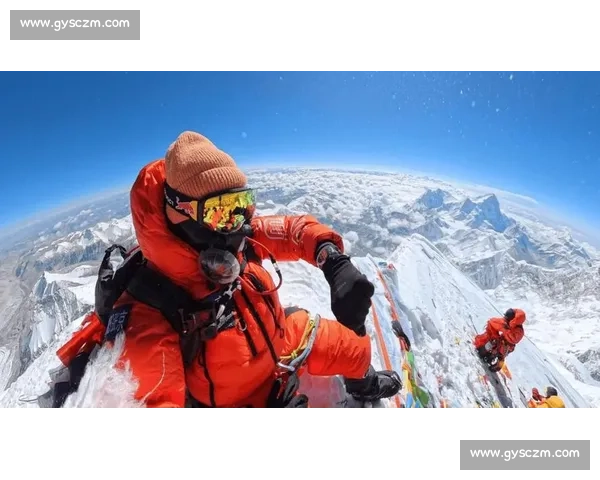 Discovery 探索家张京:珠峰 8200 米雪线生死滑坠实录 Discovery 探索家张京:珠峰 8200 米雪线生死滑坠实录
